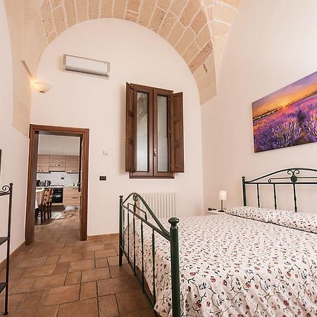 Appartamenti "Il Delfino" Lecce Bagian luar foto